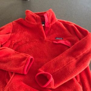 Patagonia 1/4 zip  fleece pullover